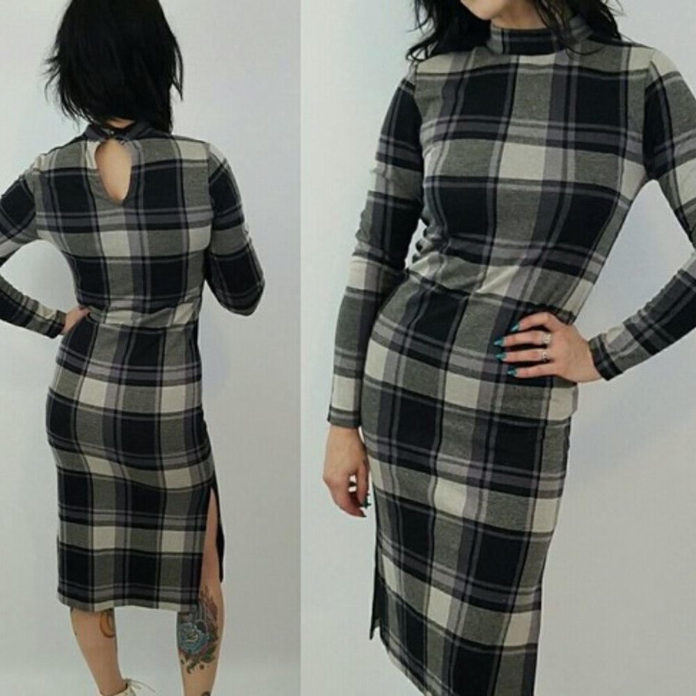 Forever 21 Plaid midi dress with side slit Small